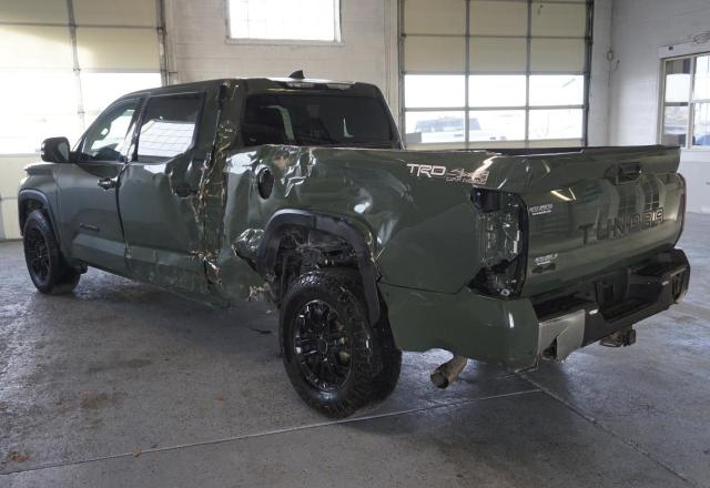  TOYOTA TUNDRA 2022 Зеленый