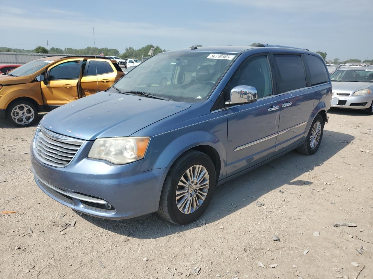 Kansas City, KS에서 판매 중인 2011 Chrysler Town & Country Limited - Rear End