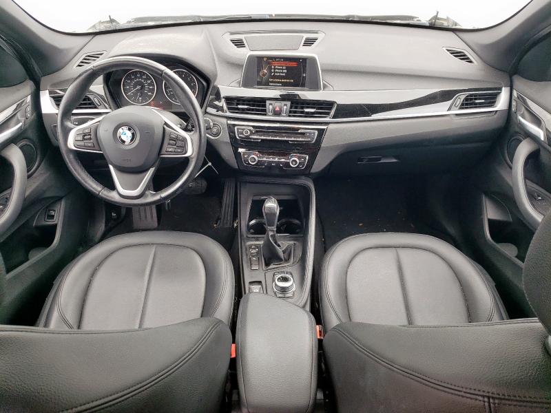  BMW X1 2017 Srebrny