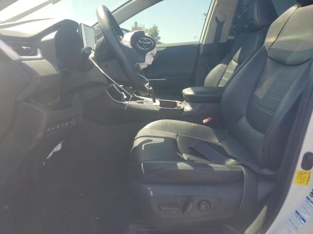  TOYOTA RAV4 2021 Белый