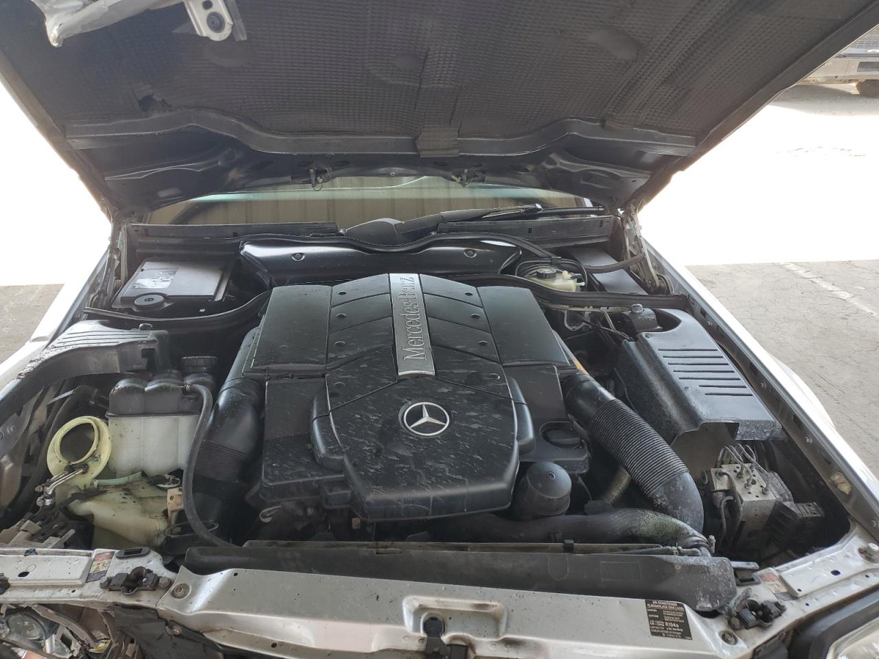 2000 Mercedes-Benz Sl 500 VIN: WDBFA68F1YF192409 Lot: 57182425