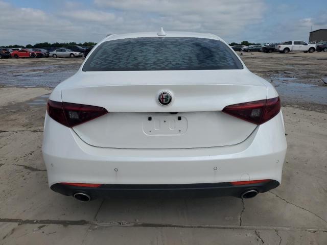 Sedans ALFA ROMEO GIULIA 2017 Biały