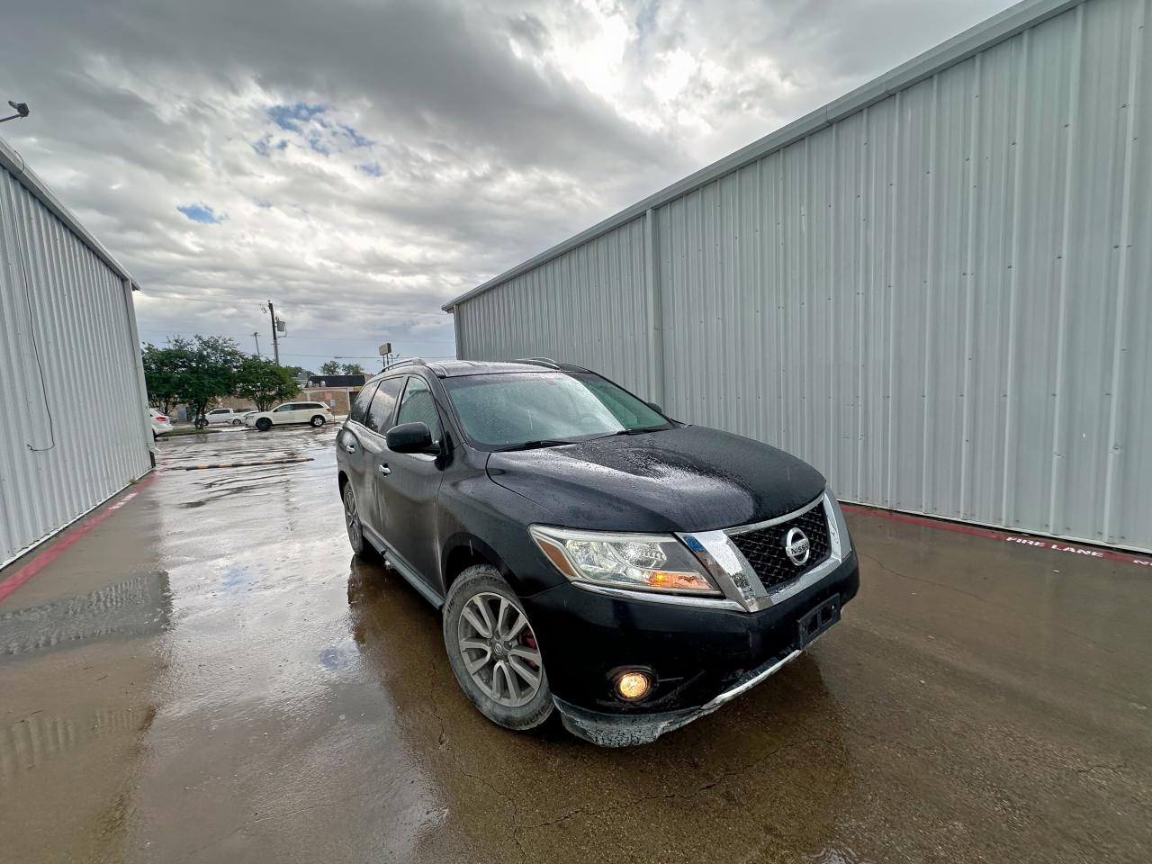 2016 Nissan Pathfinder S