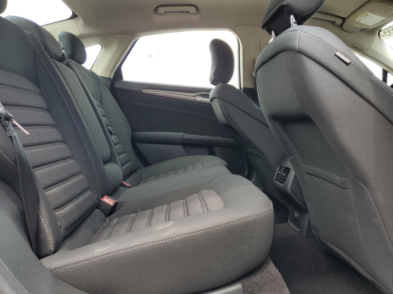 2019 Ford Fusion Se VIN: 3FA6P0LUXKR124886 Lot: 54025555