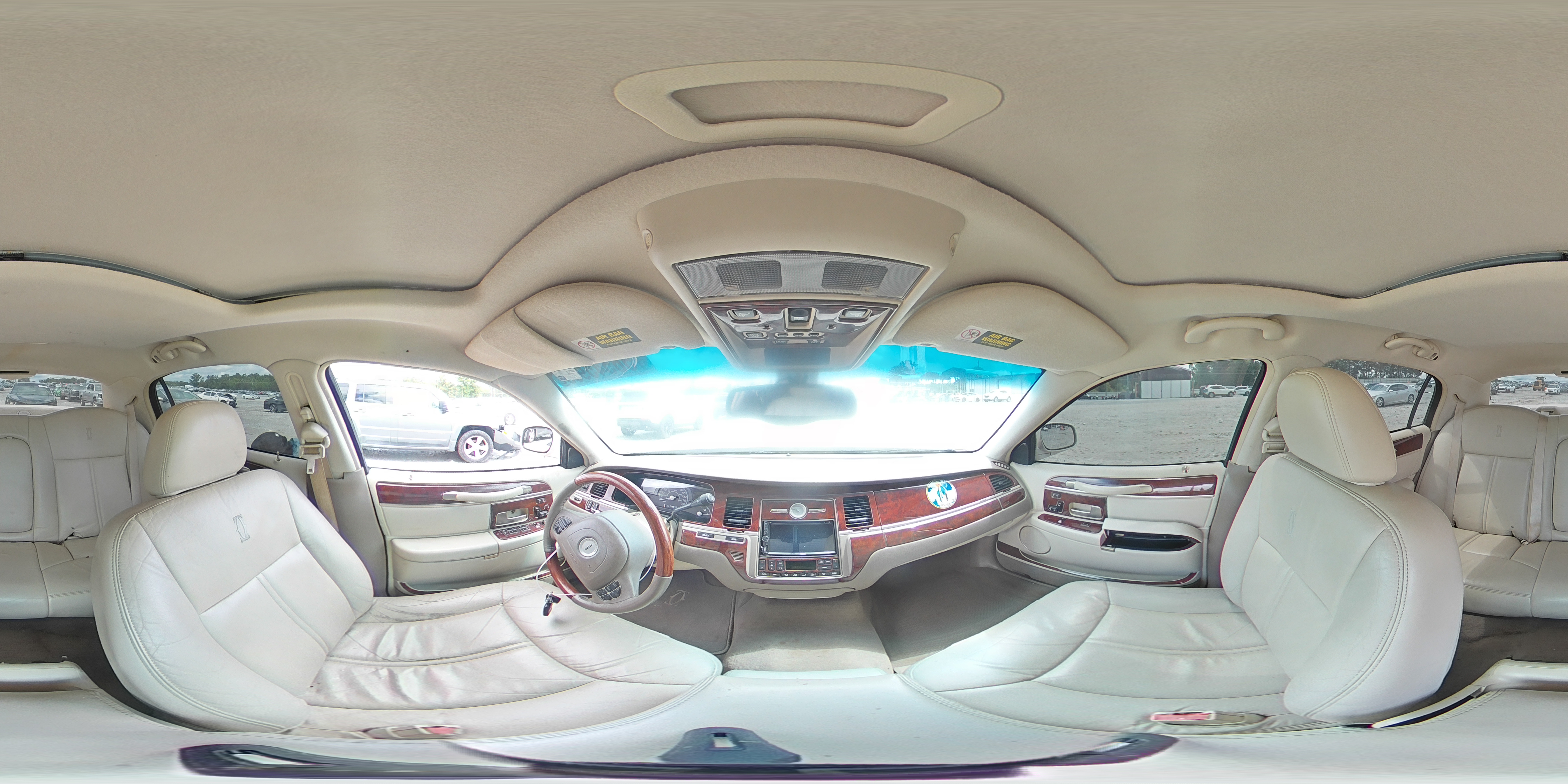 2003 Lincoln Town Car Cartier VIN: 1LNHM83W33Y608733 Lot: 56545955