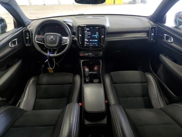  VOLVO XC40 2021 White