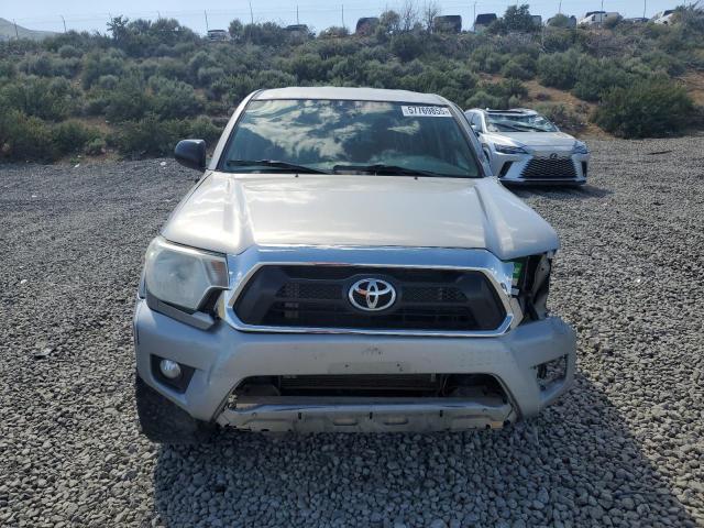 Pickups TOYOTA TACOMA 2015 Srebrny