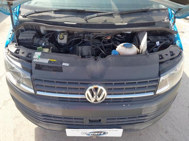 2017 VOLKSWAGEN TRANSPORTE