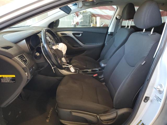 Sedans HYUNDAI ELANTRA 2016 Srebrny