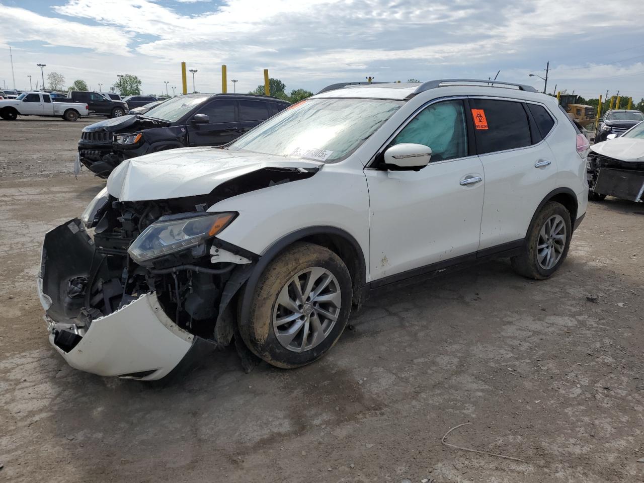 2014 Nissan Rogue S for Sale in Indianapolis, IN - Front End