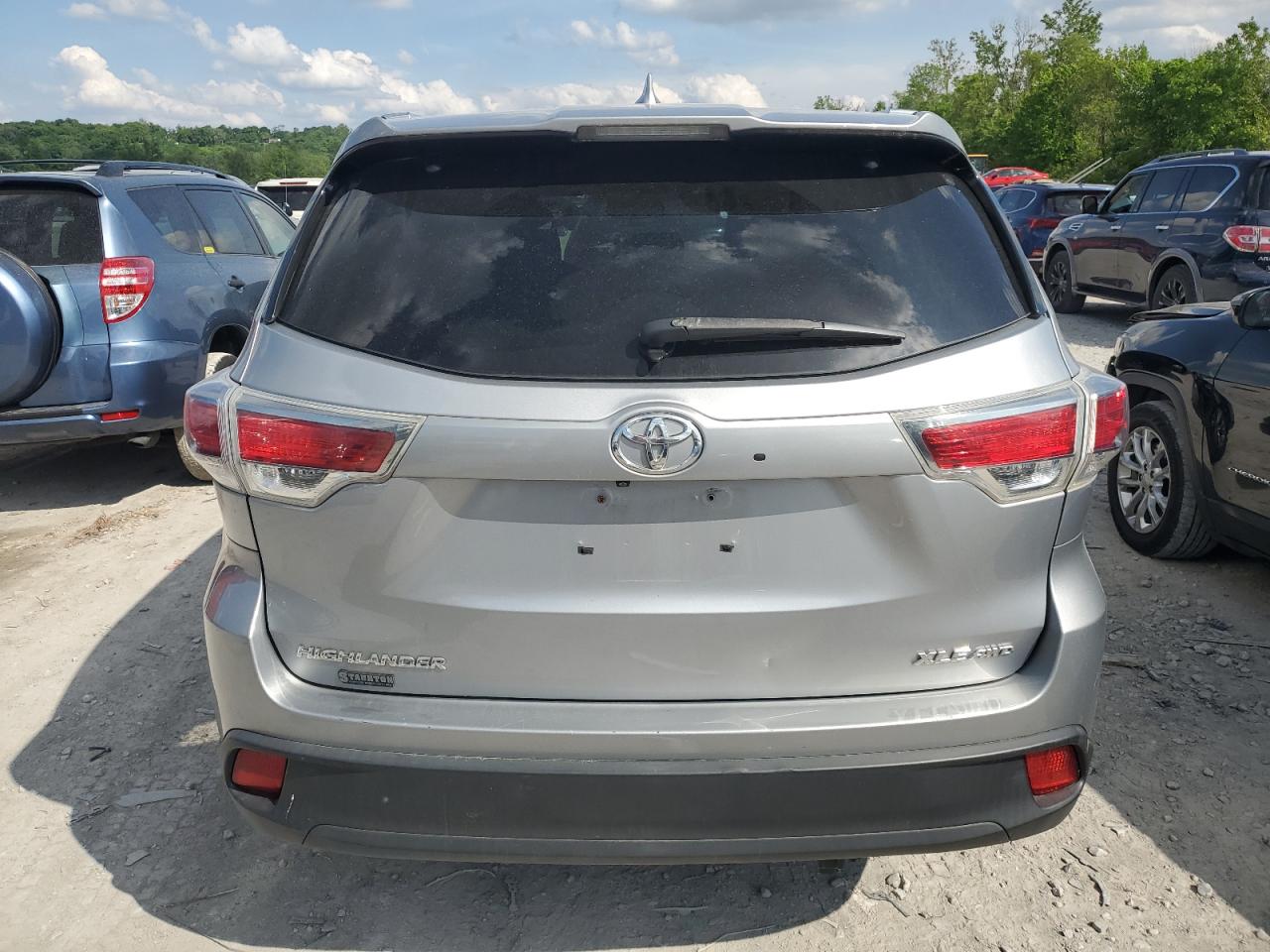 2014 Toyota Highlander Xle VIN: 5TDJKRFH2ES038043 Lot: 58437505