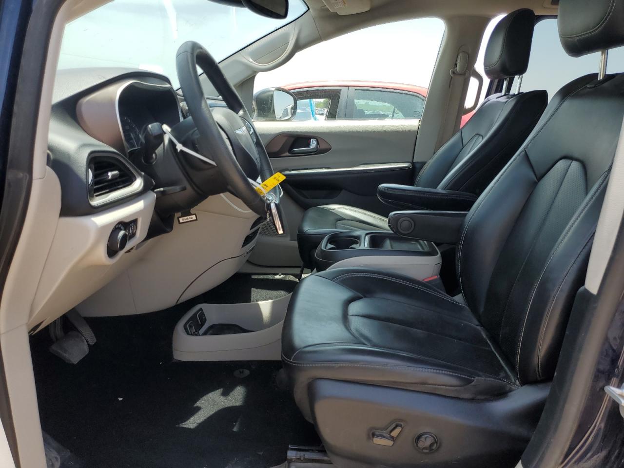 2020 Chrysler Voyager Lxi VIN: 2C4RC1DGXLR164104 Lot: 56399815
