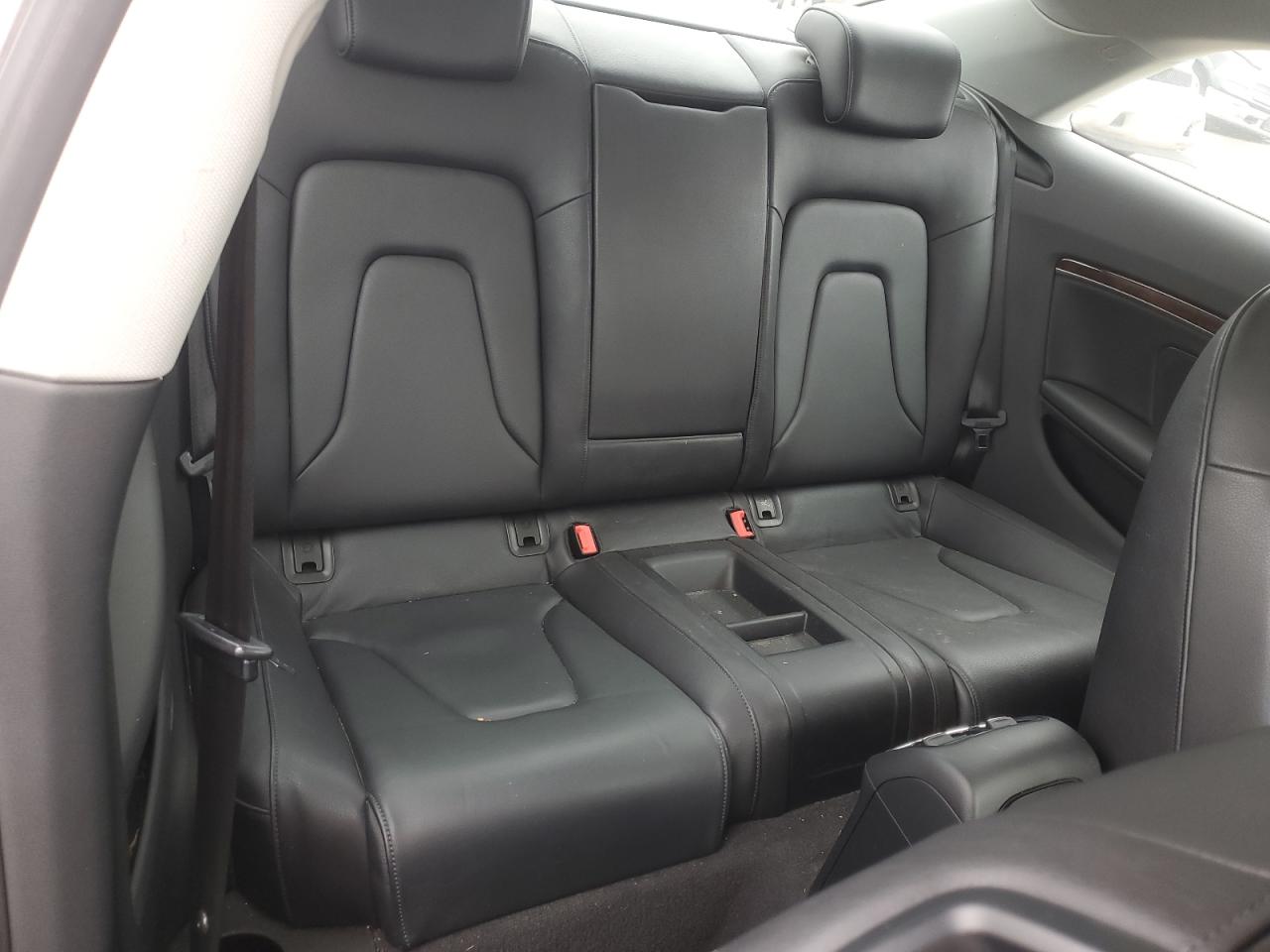 2011 Audi A5 Premium Plus VIN: WAULFAFR6BA008556 Lot: 55931735