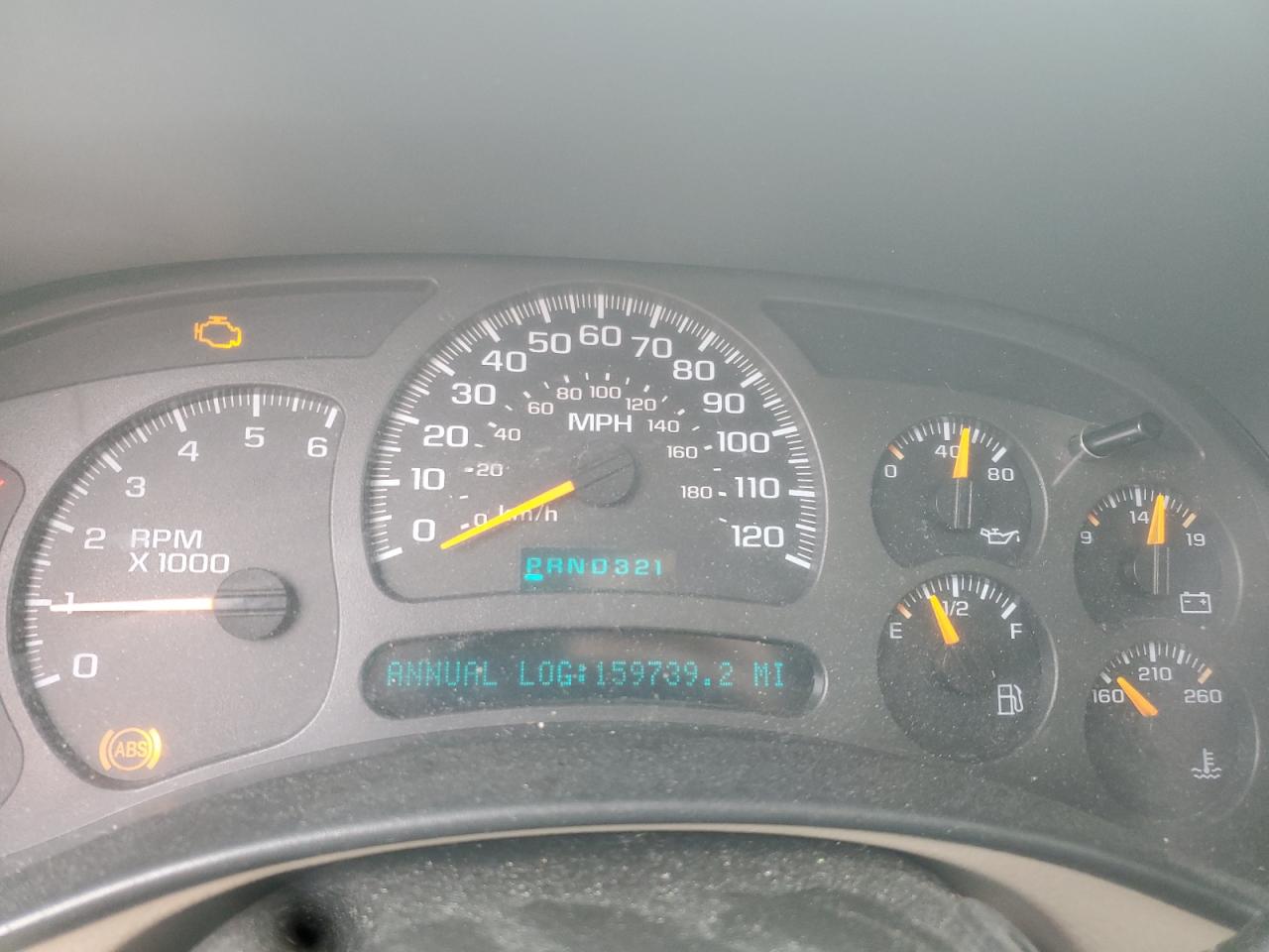 2004 Chevrolet Suburban K2500 VIN: 3GNGK26U64G306806 Lot: 55518745