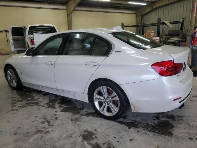  BMW 3 SERIES 2017 Белы