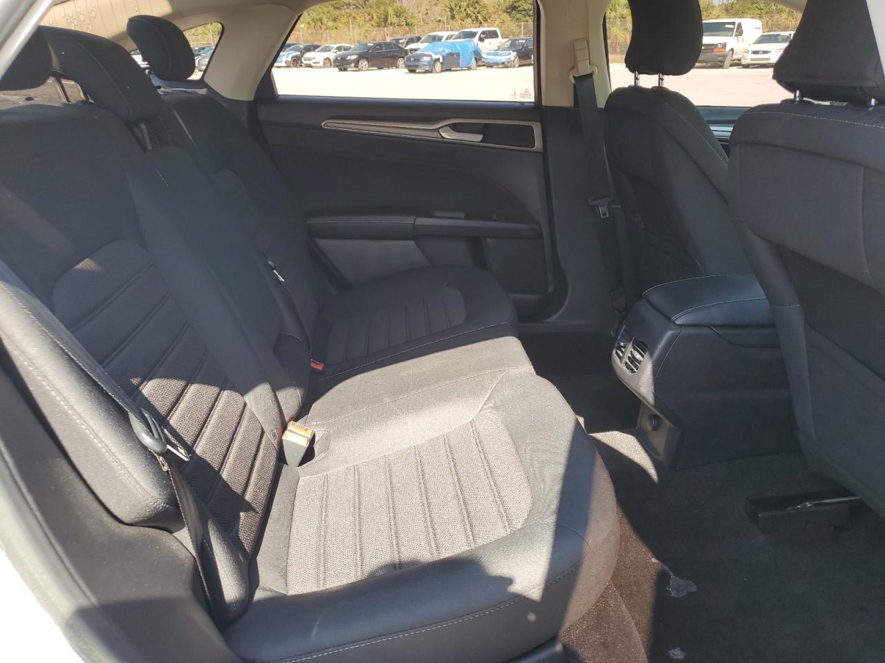 2019 Ford Fusion Se VIN: 3FA6P0LU4KR264013 Lot: 54028335