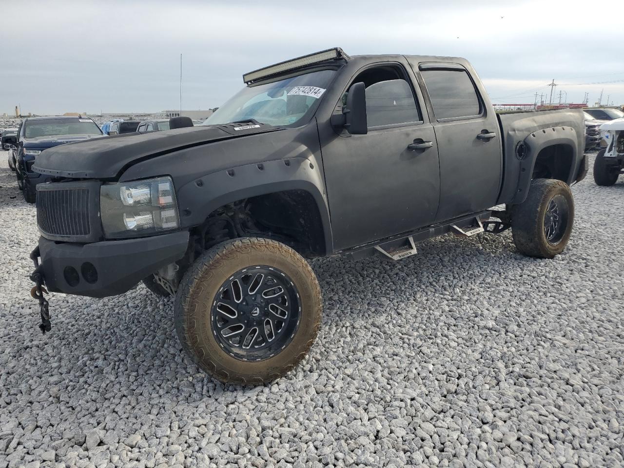 2007 Chevrolet Silverado K1500 Crew Cab for Sale in Greenwood, NE - Front End