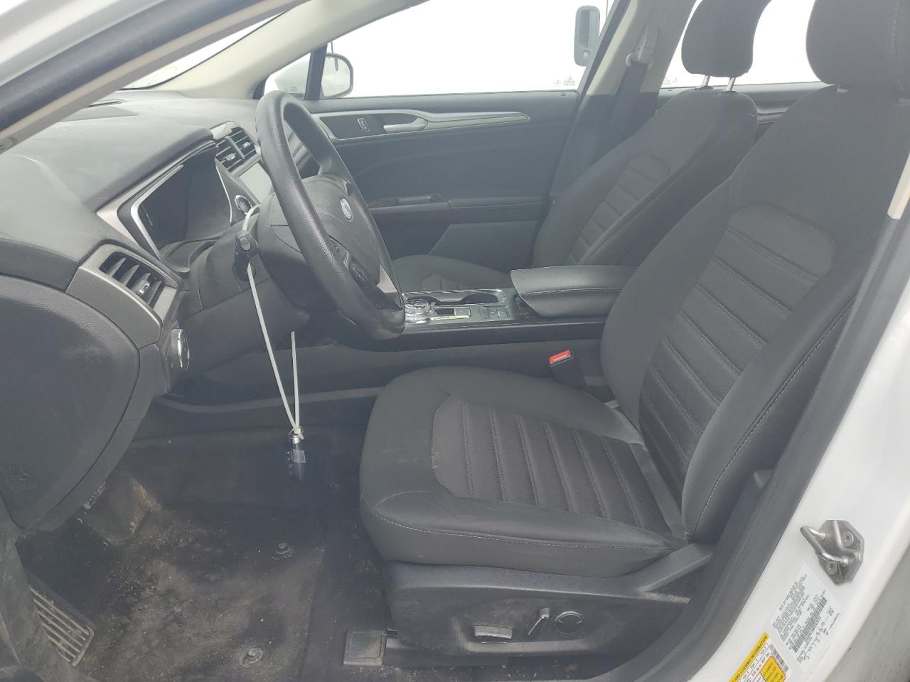 2019 Ford Fusion Se VIN: 3FA6P0LU0KR263974 Lot: 54040445