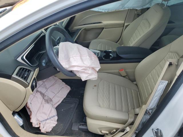  FORD FUSION 2016 Белы