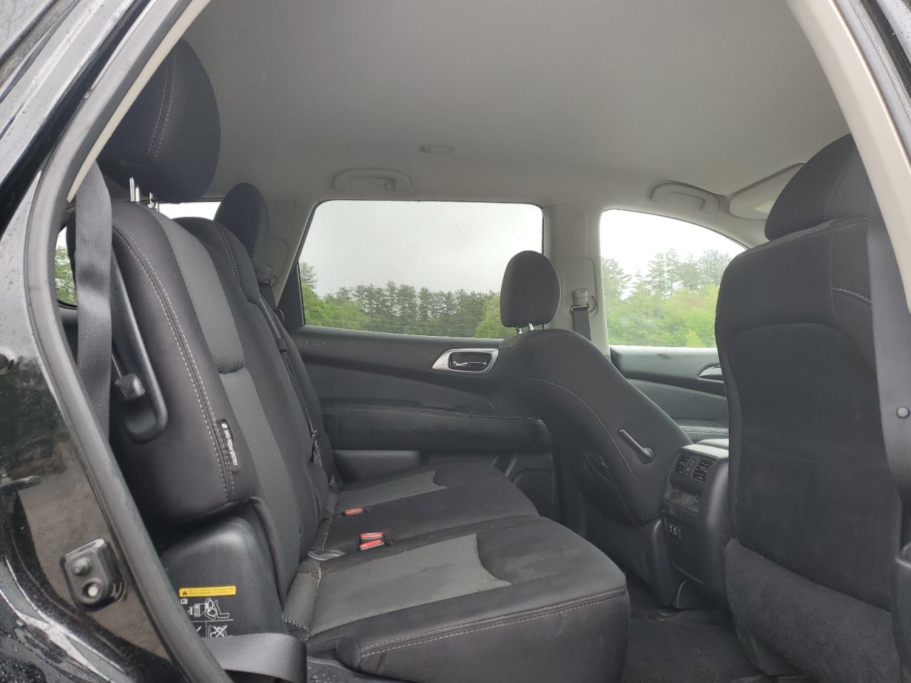 2019 Nissan Pathfinder S VIN: 5N1DR2MM8KC638753 Lot: 57422945