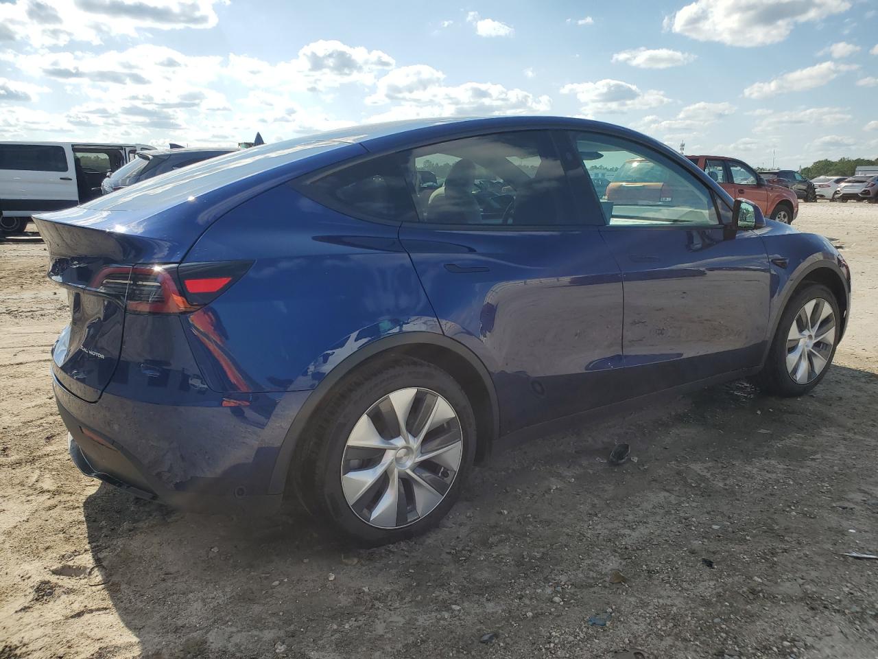 2023 Tesla Model Y VIN: 7SAYGDEE3PA178832 Lot: 57156005