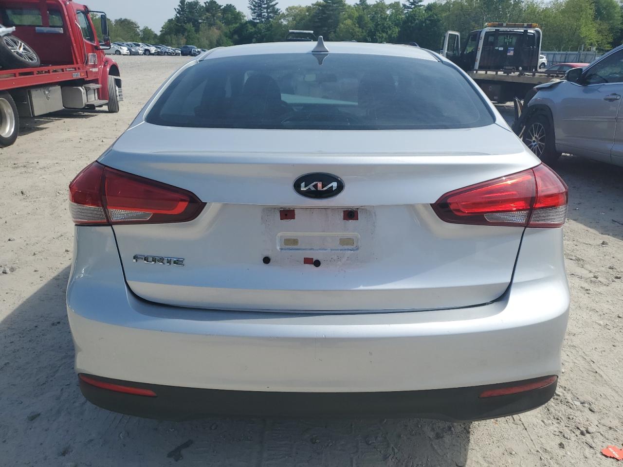 2017 Kia Forte Lx VIN: 3KPFK4A70HE017374 Lot: 56898965