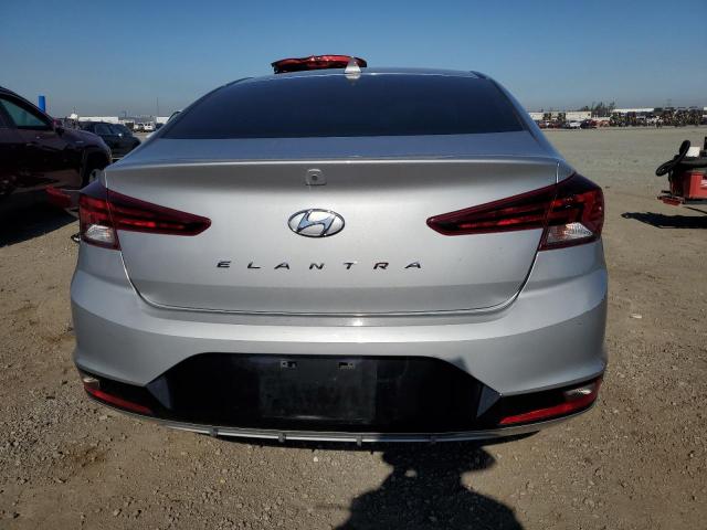  HYUNDAI ELANTRA 2020 Серебристый