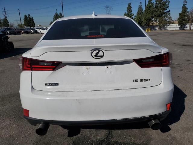  LEXUS IS 2015 White