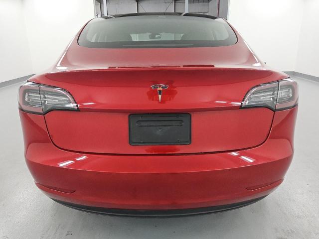  TESLA MODEL 3 2022 Czerwony