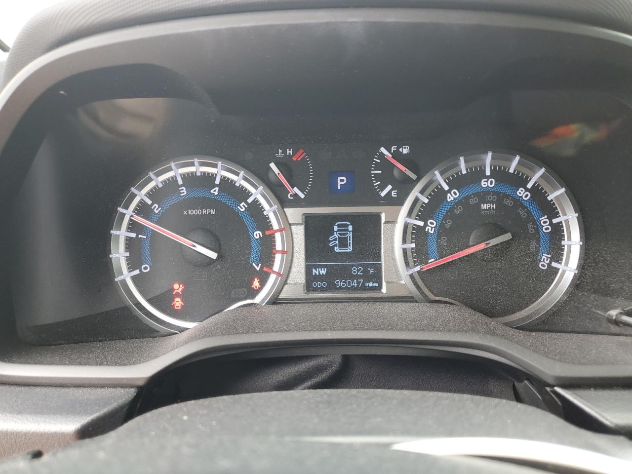 2018 Toyota 4Runner Sr5/Sr5 Premium VIN: JTEBU5JR9J5520236 Lot: 56994135