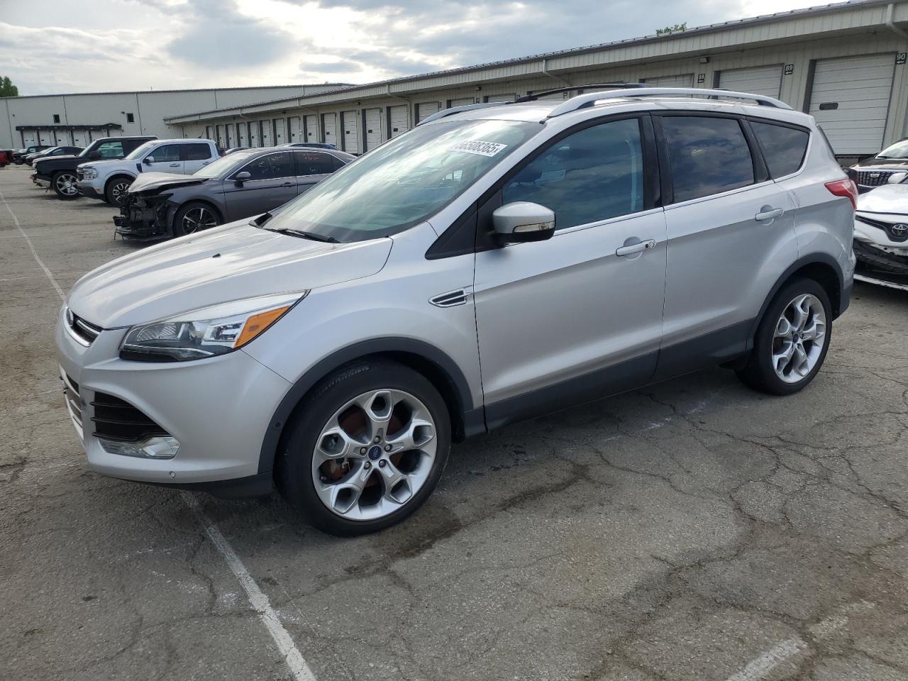 2015 Ford Escape Titanium للبيع في Louisville، KY - Minor Dent/Scratches