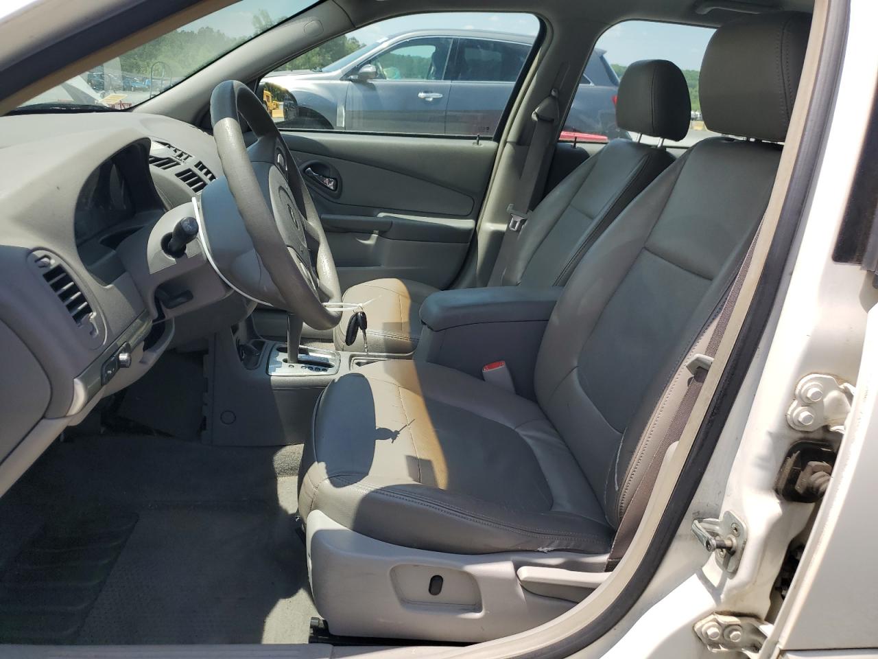 2005 Chevrolet Malibu Ls VIN: 1G1ZT52865F300198 Lot: 55360415