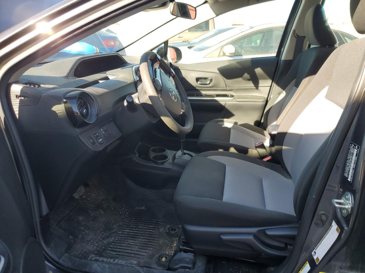 2018 Toyota Prius C VIN: JTDKDTB34J1614261 Lot: 56463545
