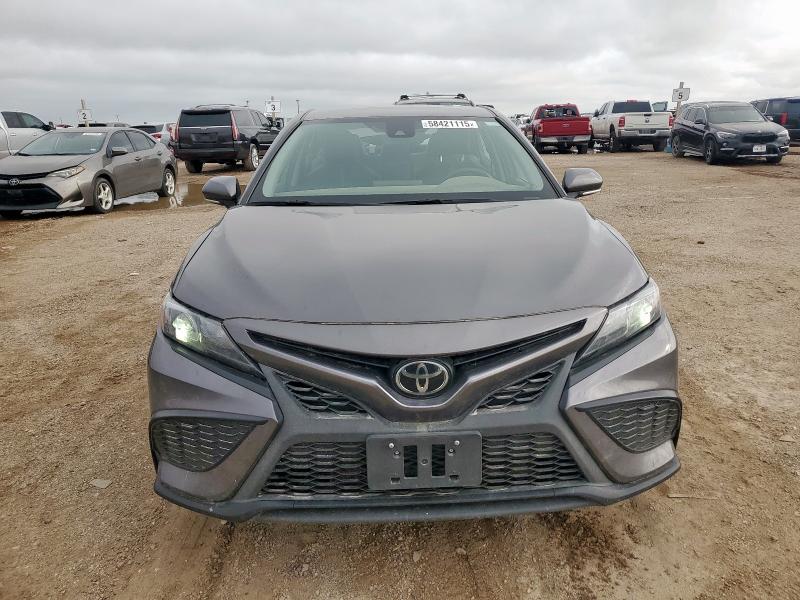  TOYOTA CAMRY 2023 Серебристый