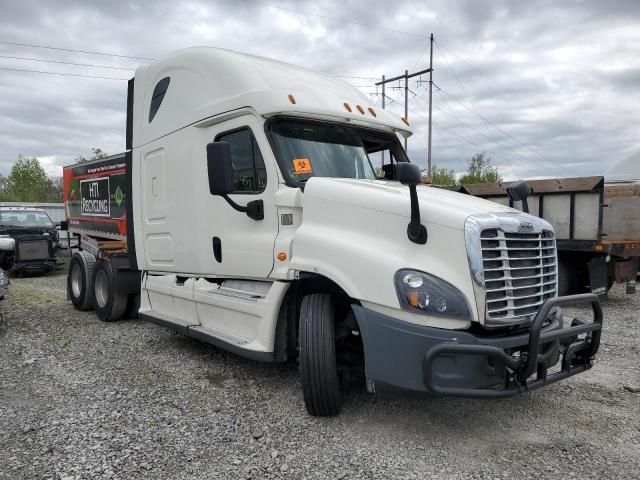 2015 Freightliner Cascadia 125 Semi Truck