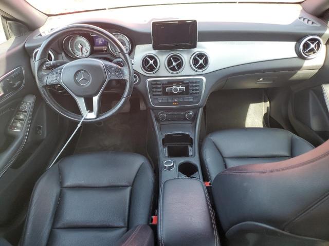 Sedans MERCEDES-BENZ CLA-CLASS 2014 Czerwony