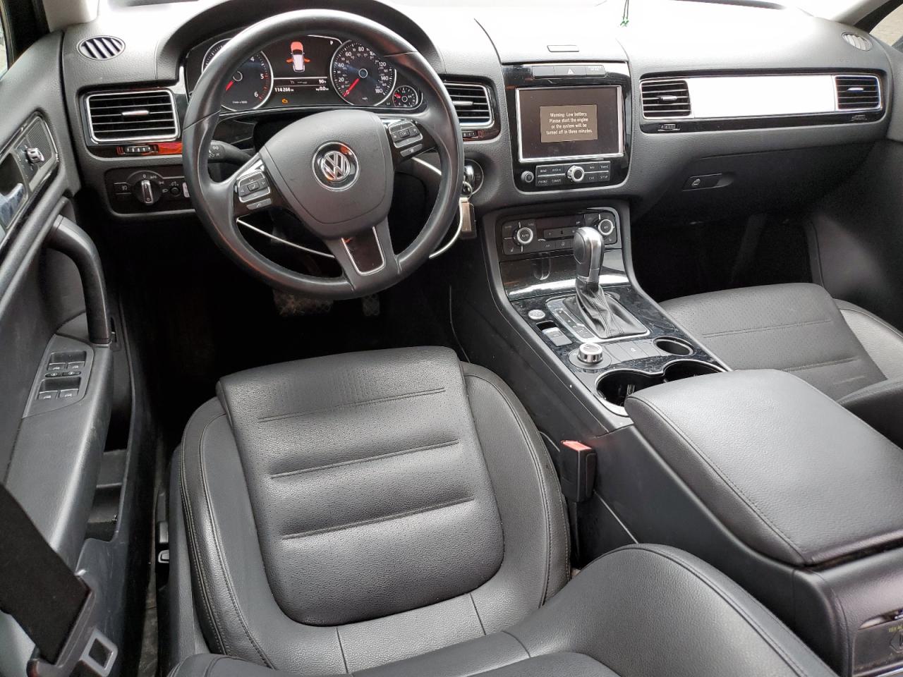 2014 Volkswagen Touareg V6 Tdi VIN: WVGEP9BP6ED011760 Lot: 55615735