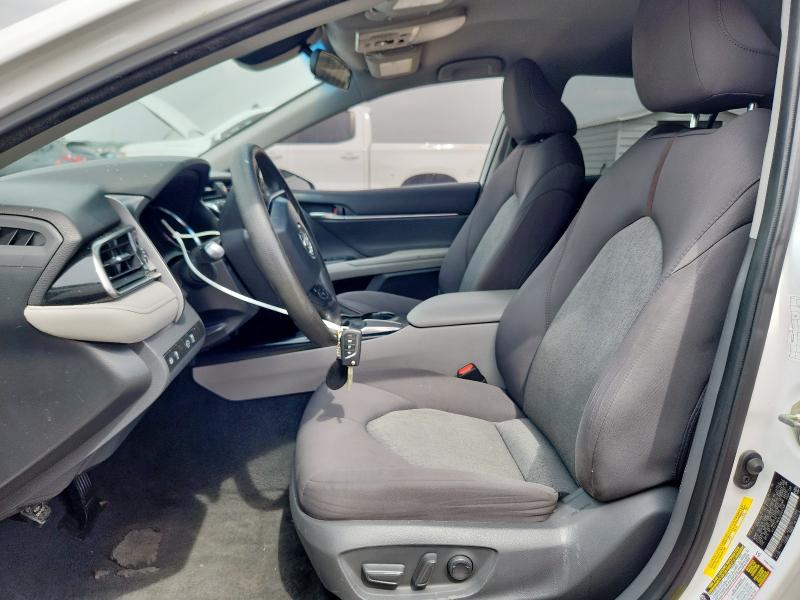  TOYOTA CAMRY 2020 Белы