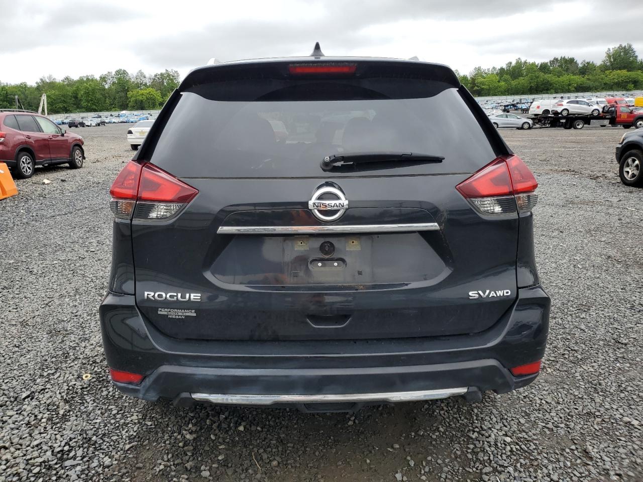 KNMAT2MV6JP503201 NISSAN ROGUE 2018