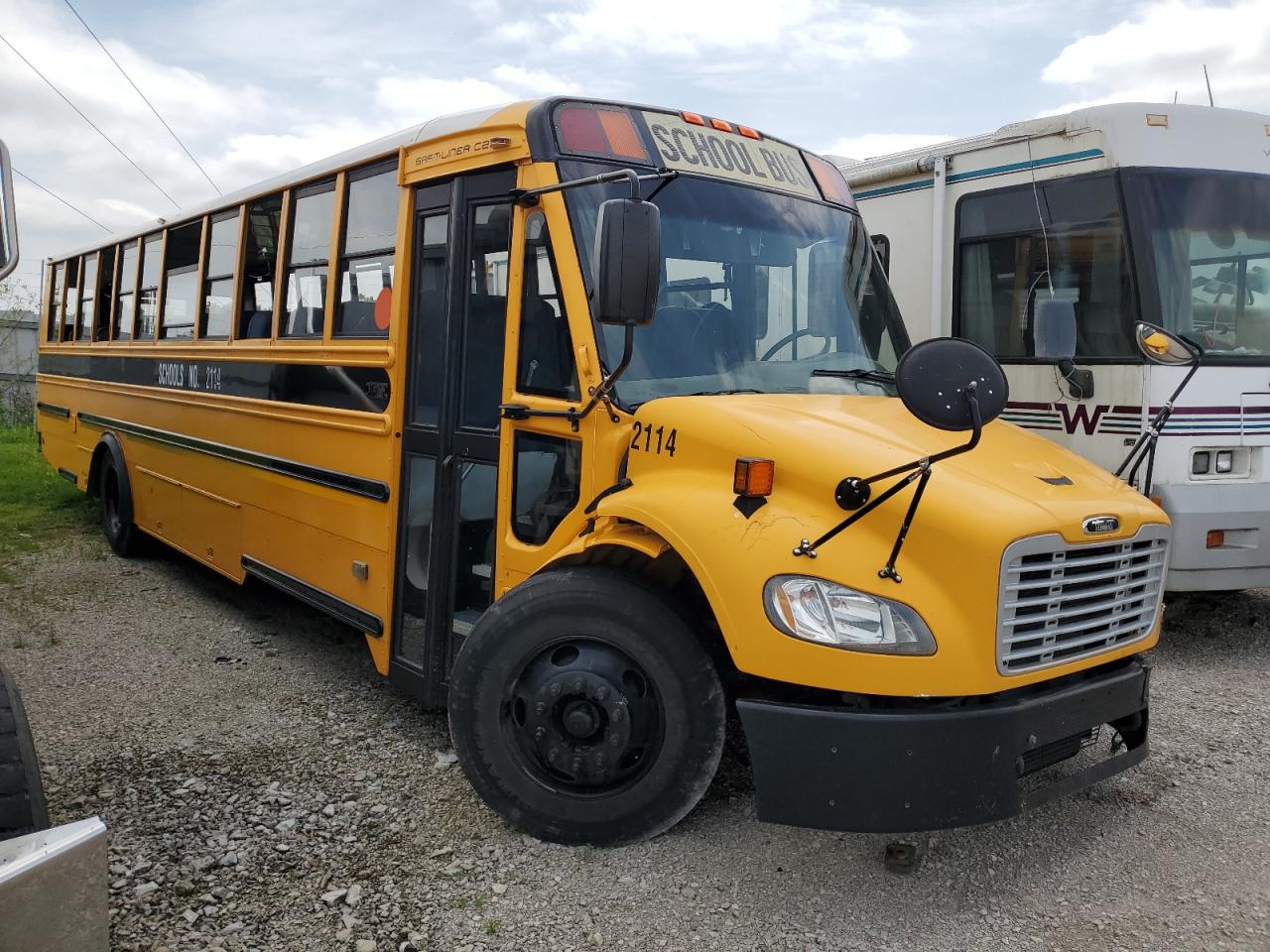 2016 Freightliner Chassis B2B na sprzedaż w Lawrenceburg, KY - Front End