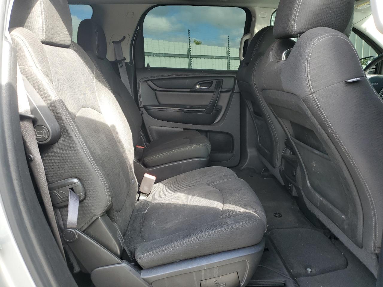 1gkkvpkd4fj374797 1GKKVPKD4FJ374797 2015 GMC Acadia Sle