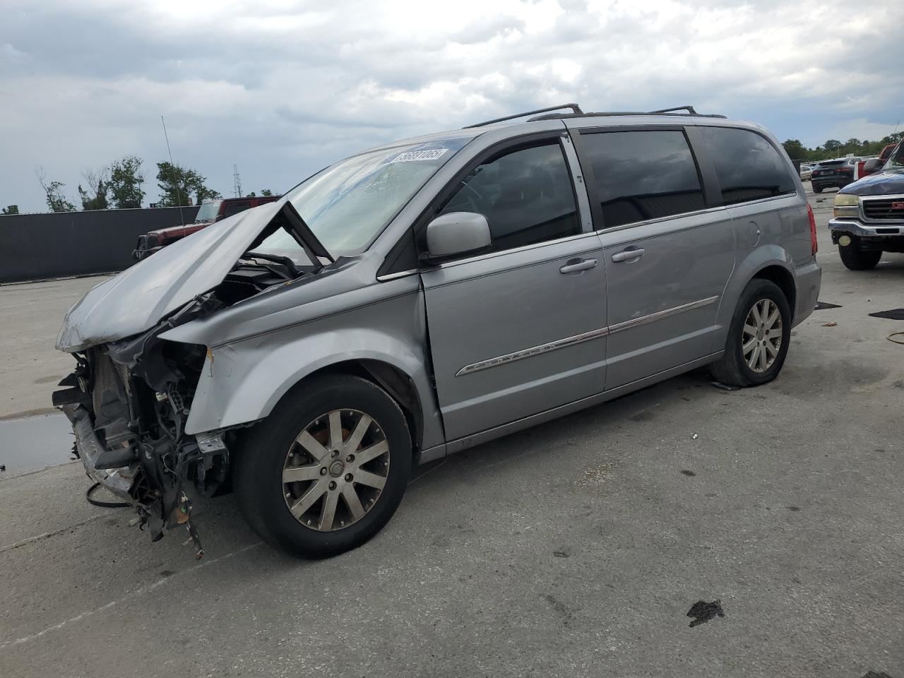 2014 Chrysler Town & Country Touring იყიდება Orlando-ში, FL - Front End
