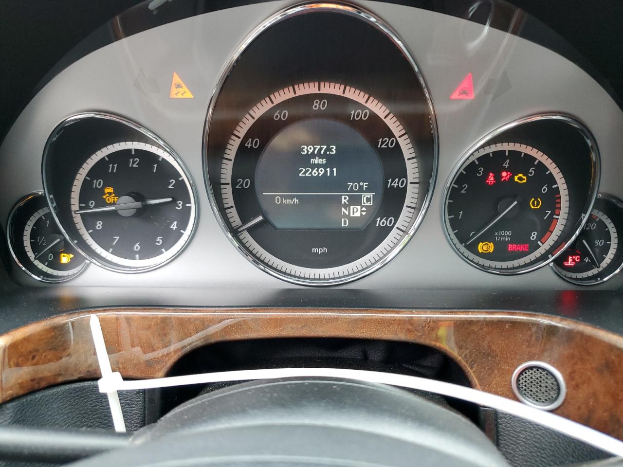 2010 Mercedes-Benz E 350 VIN: WDDHF5GB1AA255456 Lot: 57782985