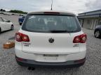 2011 Volkswagen Tiguan S na sprzedaż w Earlington, KY - Front End