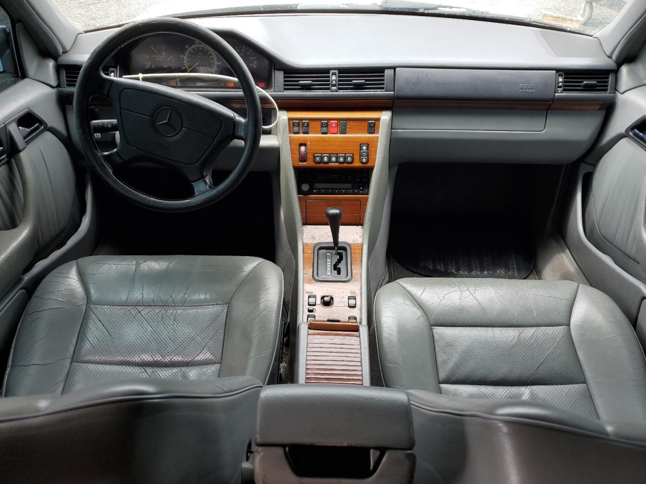 1994 Mercedes-Benz E 320 VIN: WDBEA32E8RC060731 Lot: 59061165