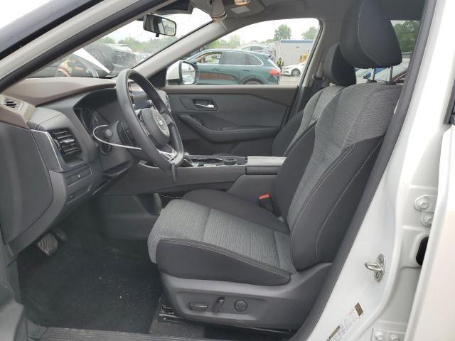  NISSAN ROGUE 2021 Biały