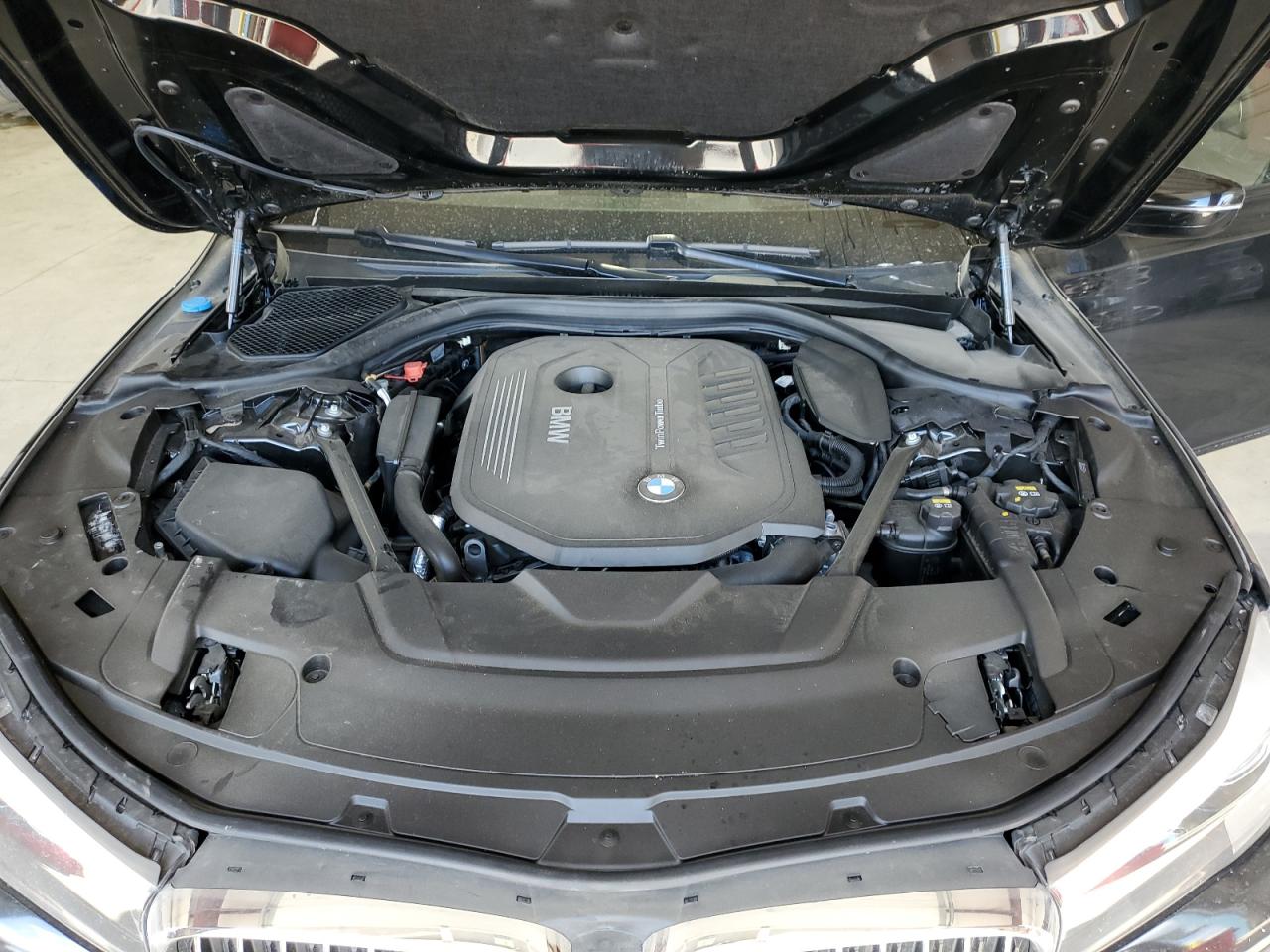 2017 BMW 740 Xi VIN: WBA7E4C35HGV23379 Lot: 58550435