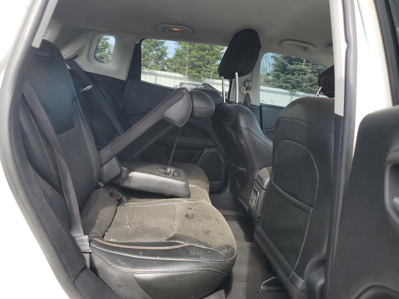 2018 Jeep Compass Latitude VIN: 3C4NJDBB2JT282705 Lot: 55019775