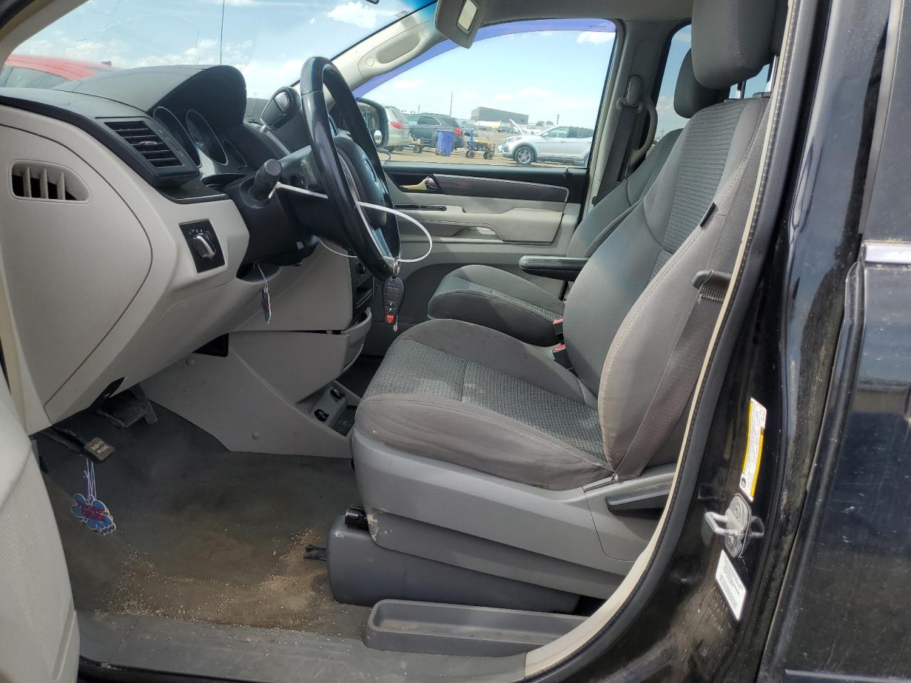 2011 Volkswagen Routan S VIN: 2V4RW4DGXBR670237 Lot: 58022435