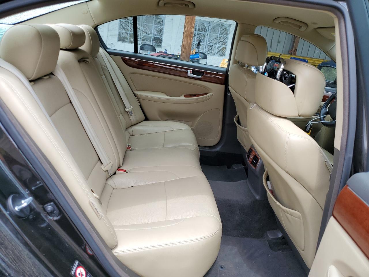 2013 Hyundai Genesis 3.8L VIN: KMHGC4DD9DU246369 Lot: 84050935